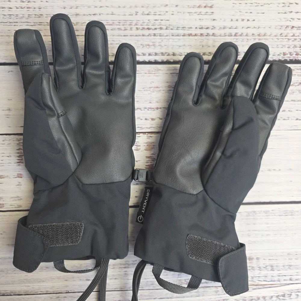 The North Face Gloves Unisex Medium‎ Black Camo DryVent Insulated Waterproof